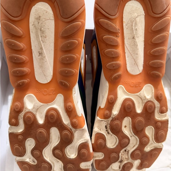 Women’s Nike Air Max 270 React - Picture 6 of 7